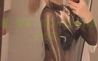 精选美图，眼镜下的Cien恩恩真的好让人分心啊。