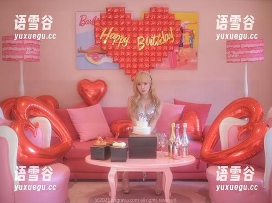 Dami(퀸다미)女王的原图藏着小秘密，你要不要下载试试？