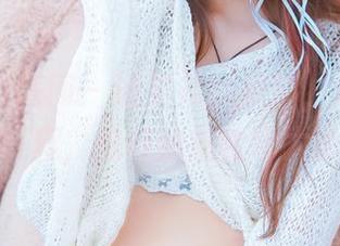GIRLT果团网 – 通灵儿的美脚，居然搭上了免费写真，这样的组合也太诱惑了！