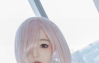在夏天冒汗之际，Kitkat Cosplay的原图为你开启一扇清凉窗！