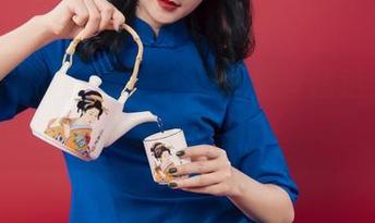 Ligui丽柜 – 兔子牛仔裤里丝精选，深藏不露的午后？