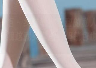 Ligui丽柜 – 纠结呀，甜甜的私人订制写真太赞。我这就买套图，但钱包也快哭了。