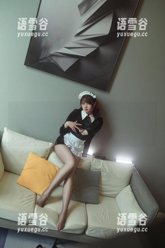 关于镂空图集的分享，Natsuko夏夏子让这份空灵感变得如此驻足，只不过——这落脚点在哪里呢？