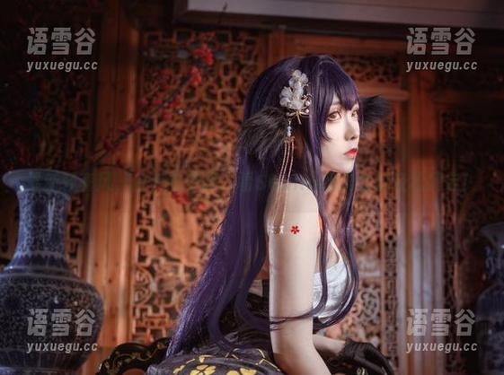 最新轻奢风，白毛衣穿搭，看Sakiiii翎柒怎么轻松搞定！