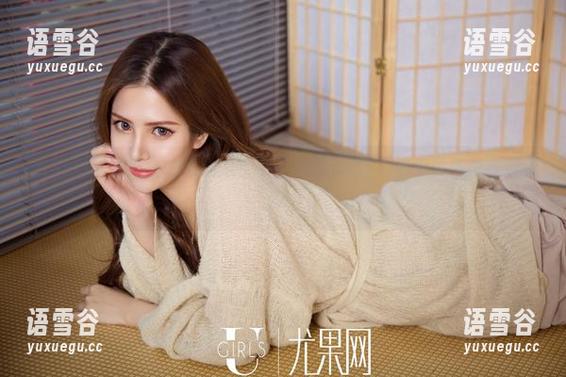 UGirls尤果网 - 在线合集：女王南湘baby，有点霸气也有点傻乐！