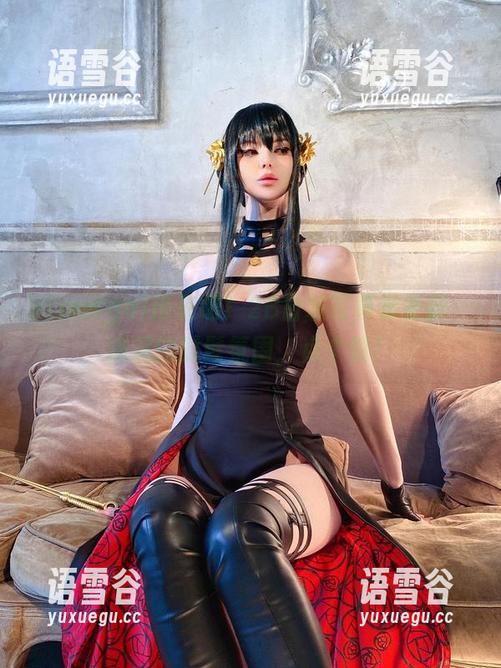 Vinnegal出来吧！2B白装写真集更新，满满的时髦氛围，点个赞！