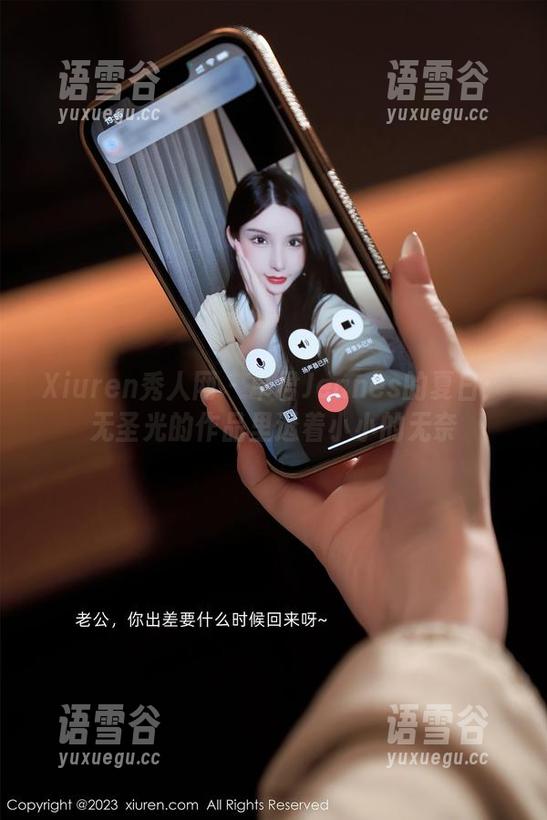 Xiuren秀人网 - 卓君Jeanes的夏日：无圣光的作品里透着小小的无奈