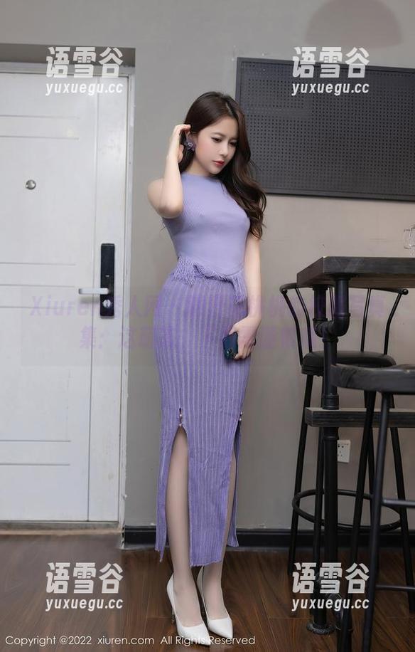 Xiuren秀人网 - 明日花桃桃的校服写真集：这萌态，下载需谨慎哦！