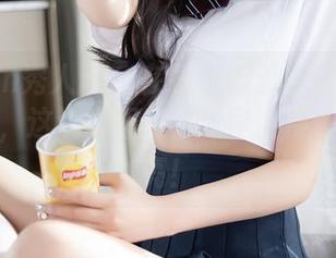 Xiuren秀人网 – 在线瞅着邹晶晶女王的油亮图，这油亮程度比我早上那碗油条还亮！