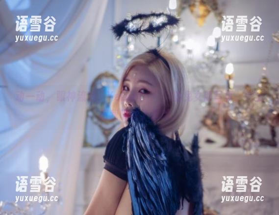 动一动，眼神流转，Yebin(전예빈)的兔女郎写真，完全把我吸走了思绪。