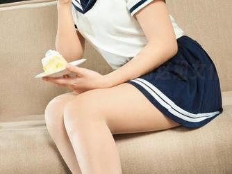 丽柜 – 不得了，Amily的这组女仆套图，好奇心满满！