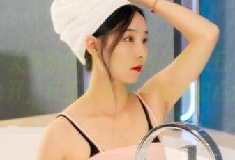 丽柜 – 文静的无圣光时刻：职女日常图包大公开，反正你也猜不到她的点滴！