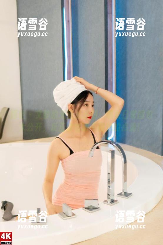丽柜 - 文静的无圣光时刻：职女日常图包大公开，反正你也猜不到她的点滴！