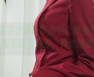 丽柜 – 甜甜在最新作品中让体操服成为风尚，居然这么好看，我也想试试。