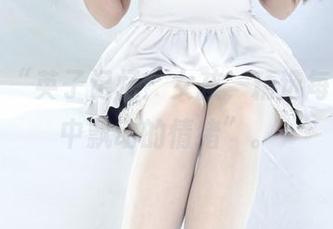 丽柜 – “英子记忆：女孩，精选每一缕风中飘动的情绪”。