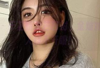 微密圈 – 于芷晴光芒四射，金灿灿内衣让人移不开眼！