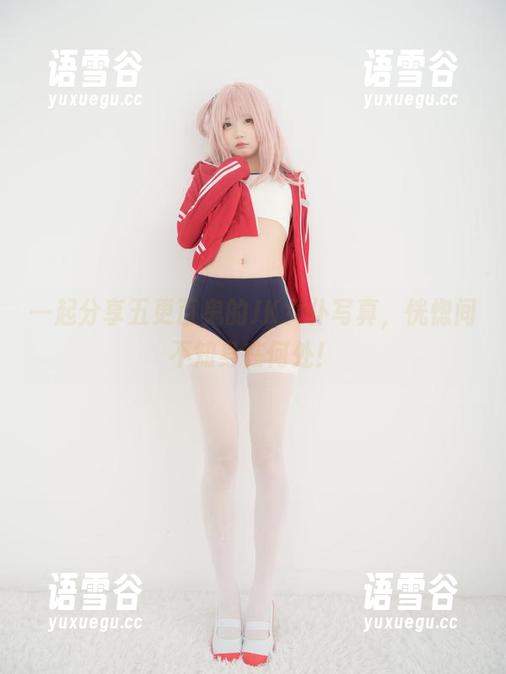 一起分享五更百鬼的JK女仆写真，恍惚间不知身在何处！