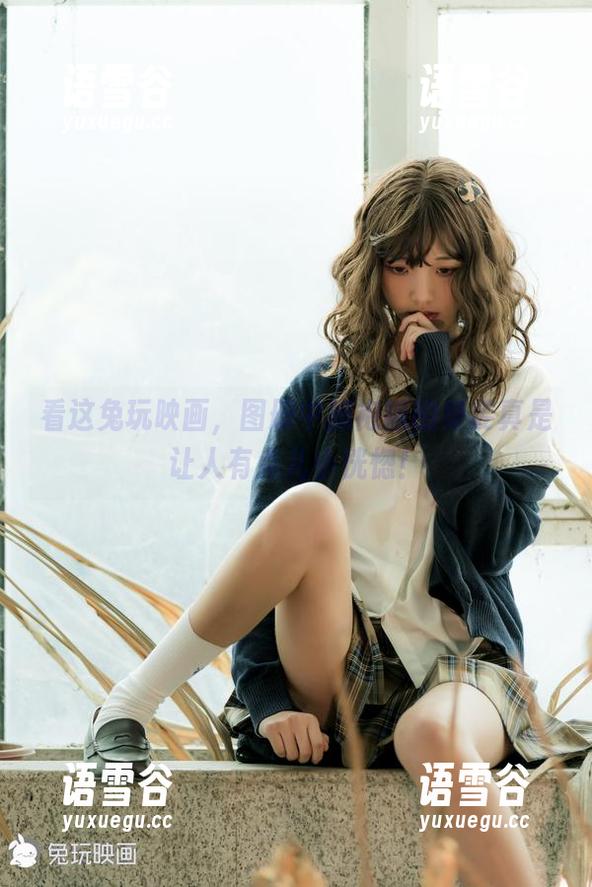 看这兔玩映画，图册中旗袍狐的身姿真是让人有点儿小恍惚！