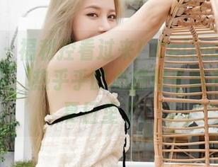 嗲囡囡 – 福利控看过来！Celina青妍的内衣写真，热乎乎的心跳似乎消失在这个夏日里了。