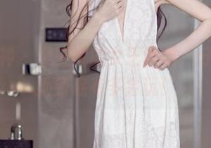 头条女神 – 樊安妮的女王图集，分享一下她到底有多会玩！