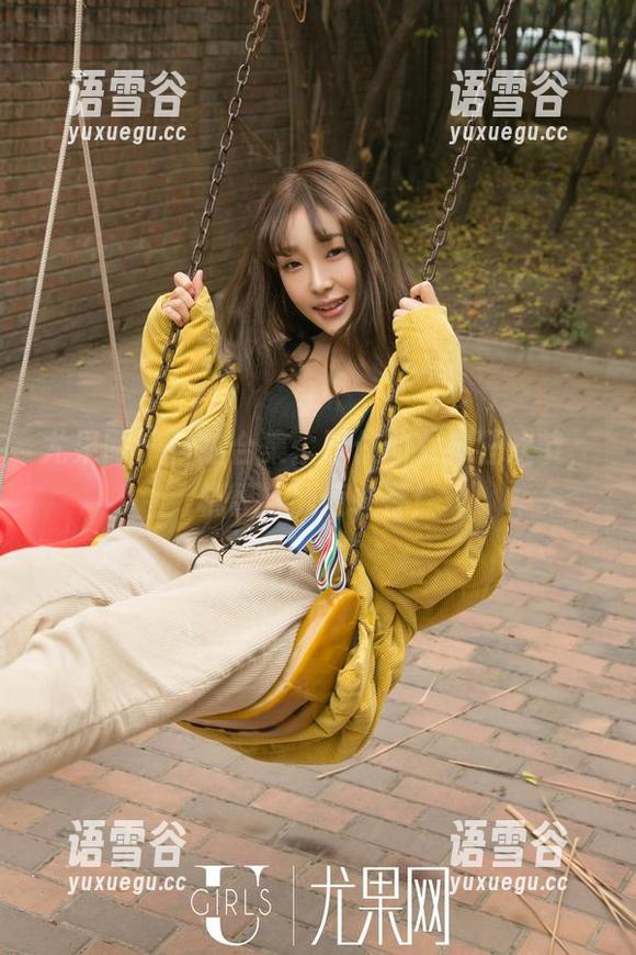 尤果网 - 自拍合集：研依的女神狂欢节，机智与颜值并存！