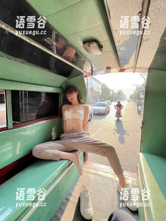 微密圈 - 在线等着就是阿朱啊的白衬衫，掀开一层又一层的谜团……不如你先点开这张图片。