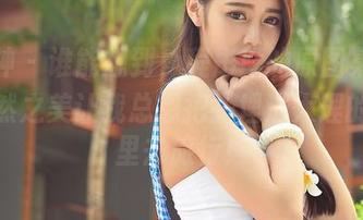 推女神 – 谁能想到，程彤颜的原图集蕴含的自然之美让我总想把头埋进大理的云朵里去旅行！