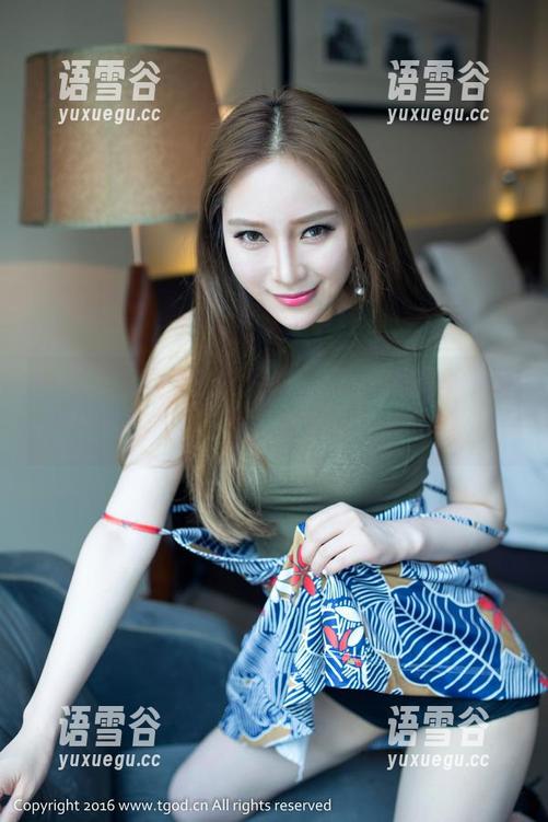 推女神 - 黄可christine的最新写真，蕾丝在她身上，挺有意思的那种暧昧。