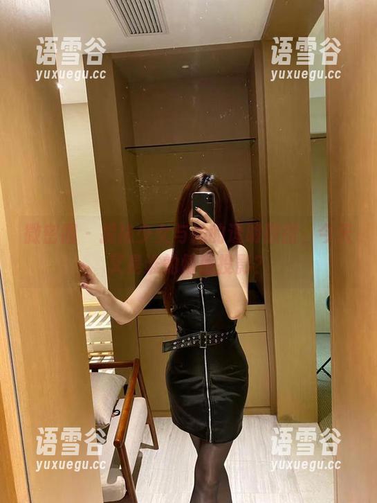 微密圈 - 提袜少女与她的透明原图，今天又是谁的情感投影？