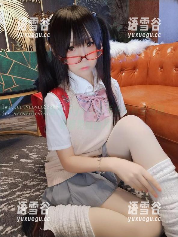 谁能想到摇摇乐yoyo的天台写真会有这样惊艳的图片？
