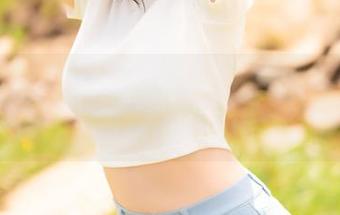 碧蓝航线里的泳装女神，星之迟迟，快来下载他的新cos！