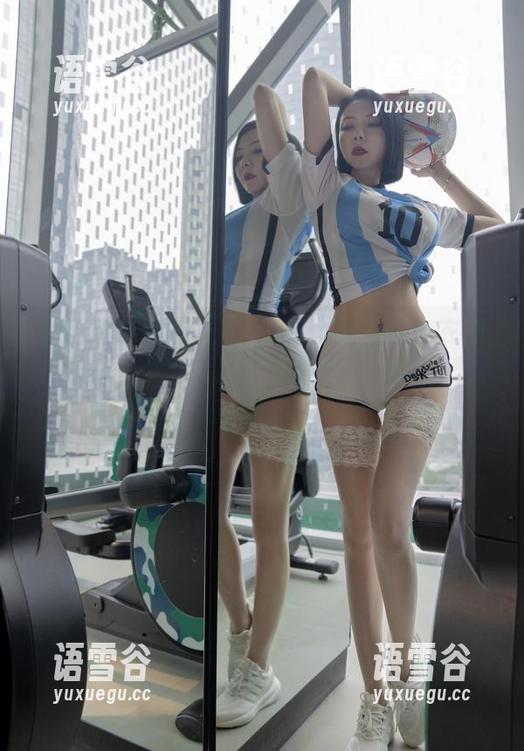 微密圈 - 看果儿Victoria的粉色内衣和吊带袜，我似乎迈入了一个可爱的迷思–写真合集