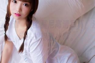 果团网 – 龚玥菲比基尼高清写真，沙滩与镜头的艳遇故事。