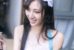 果团网 – 龚玥菲的女王之路：一部写真集的野心与梦碎资源