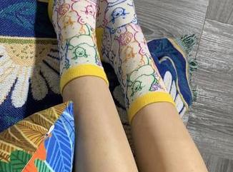 微密圈 – 桃脱了再次发功，带着最新短裤原图，让我思考人生——究竟短裤能不能拯救每一颗心呢？