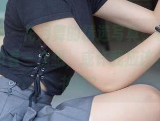 梦丝女神 – 花月舞的精选写真，校园剪影…我一边看一边想，或许我应该多逛逛图书馆？