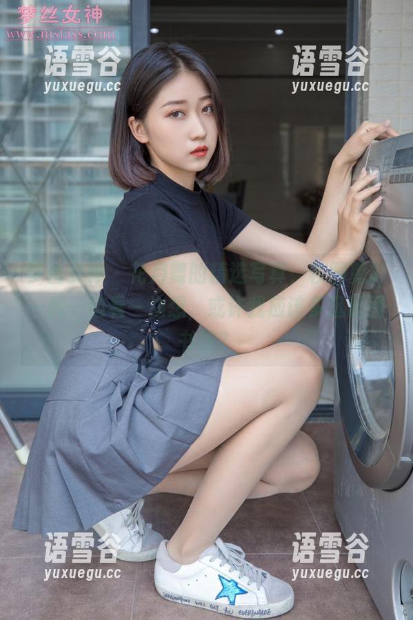 梦丝女神 - 花月舞的精选写真，校园剪影…我一边看一边想，或许我应该多逛逛图书馆？