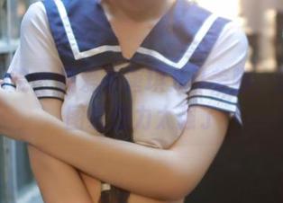 模范学院 – 最爱看唐琪儿il美脚，这组原图杀伤力太强了