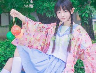 获得樱群的免费美图：旋转木马的表演，别轻易跟对方比舞技