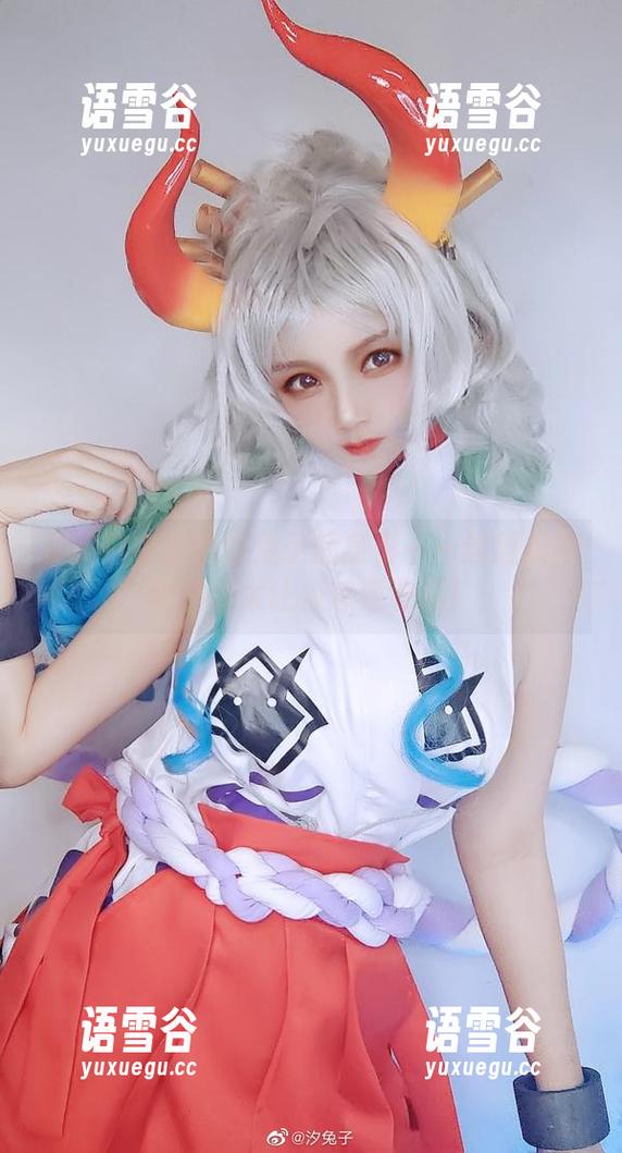 在纯白中捉摸汐兔子的身影——这组美图和资源太让人想要收藏！