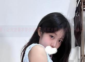 微密圈 – 让火龙果羊带你游泳，死库水图包，我们一起游过去？