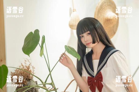 给自己拿点快乐：“爆机少女喵小吉”的白色作品在等你下载！
