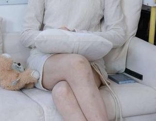 甜予摄影 – 高清传送门：小狸的白棉袜，让人想下载留存的倩影