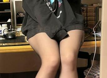不过是英梨梨修女自拍，美图神沢永莉玩的越发精彩了呀，愉快分享！