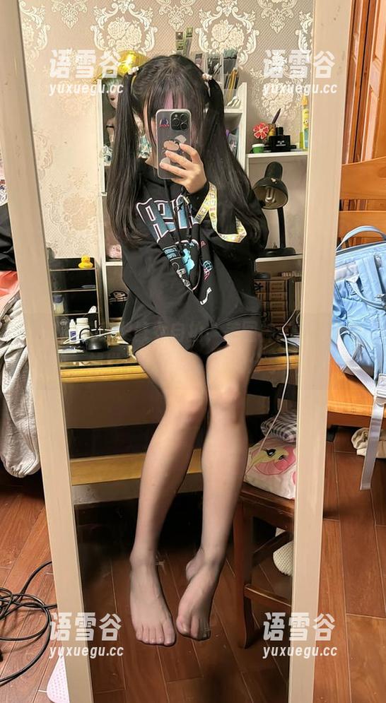 不过是英梨梨修女自拍，美图神沢永莉玩的越发精彩了呀，愉快分享！