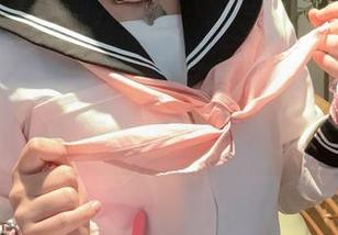 神沢永莉又来了，黑色作品集更新，能不让人注意吗？