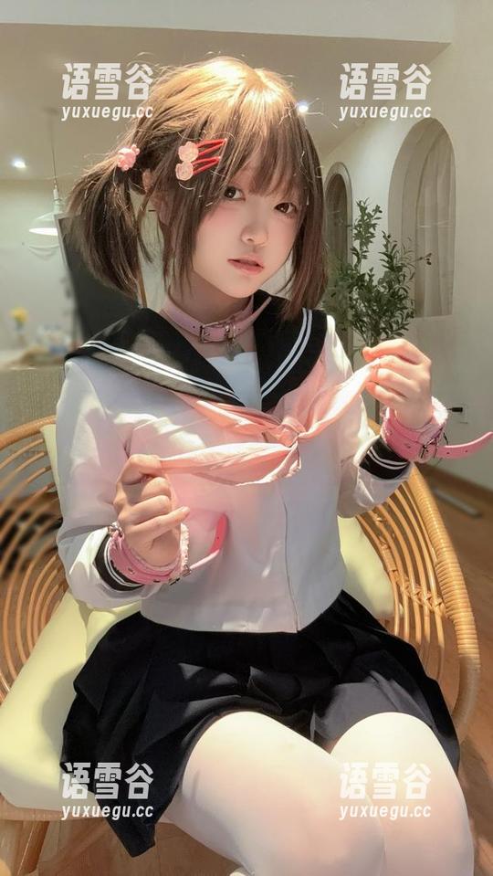 神沢永莉又来了，黑色作品集更新，能不让人注意吗？