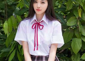 秀人网 – 看了Carol周妍希这位护士的新自拍，图库中的她，简直要带我去看病了吧