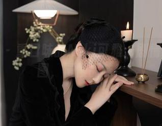 秀人网 – 重口味的Niki可雅：剧情里的原图，慢慢品味！
