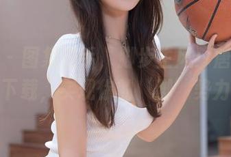 秀人网 – 图集在手，脚步生风！唐翩翩美脚下载，实现你的‘脚’势力！
